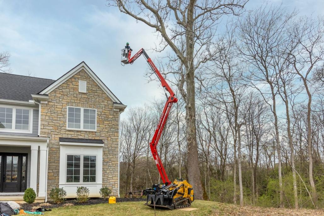 chimneyridge-tree-service-boom-lift